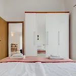 Sans Souci Апартаменти
