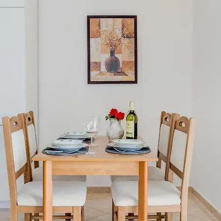 Sans Souci Apartment *