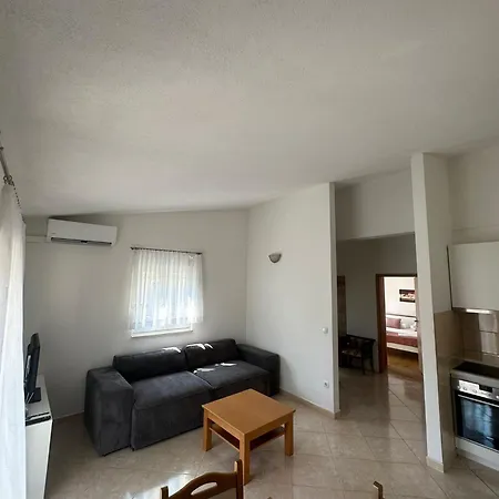 아파트 Sans Souci