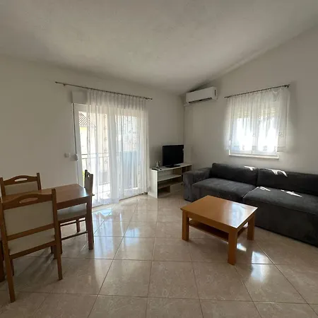 아파트 Sans Souci *