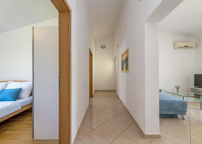 Sans Souci Apartment *